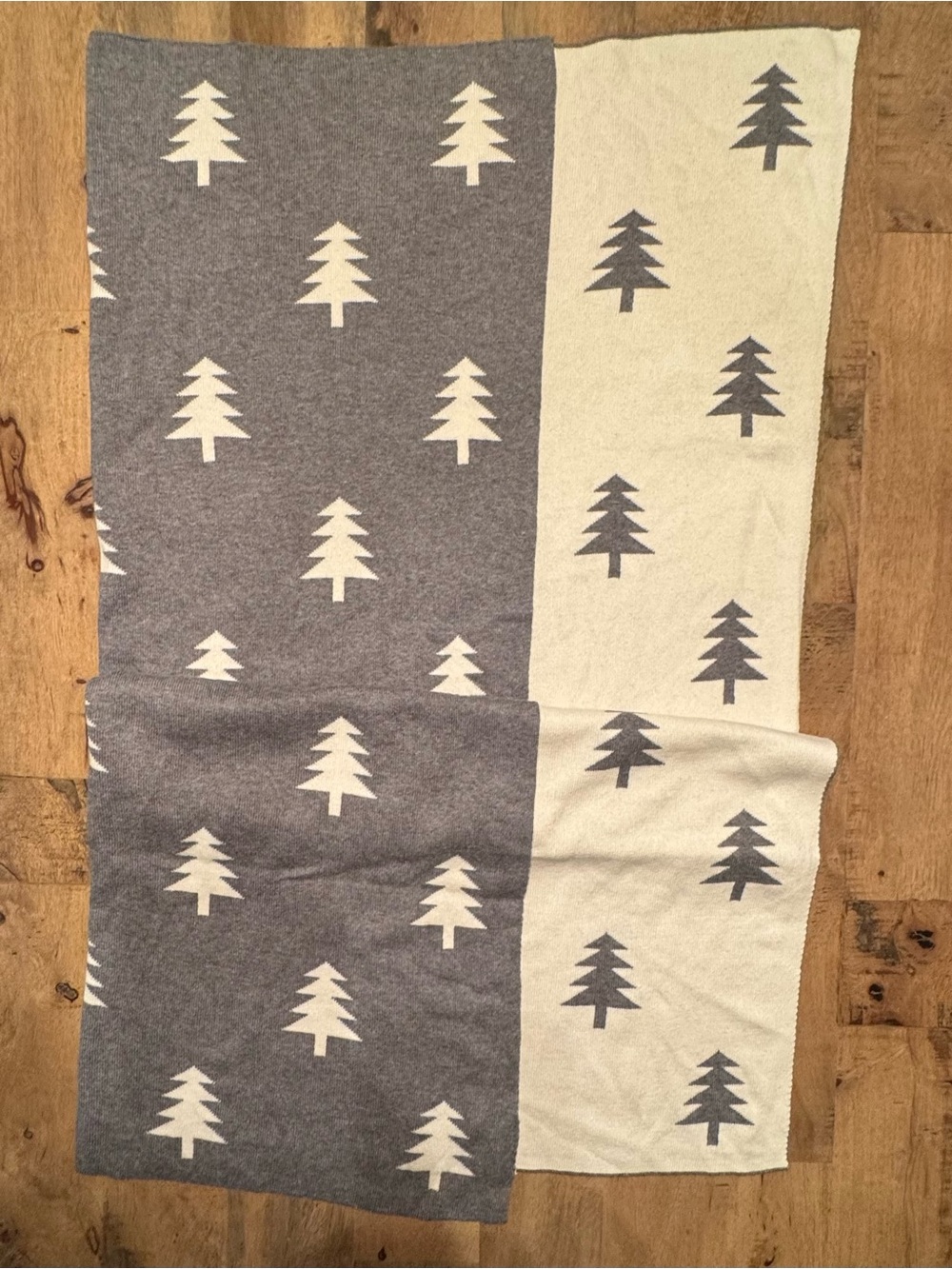 Queen West Reversible Pine Tree Cotton Baby Blanket - Gender Neutral